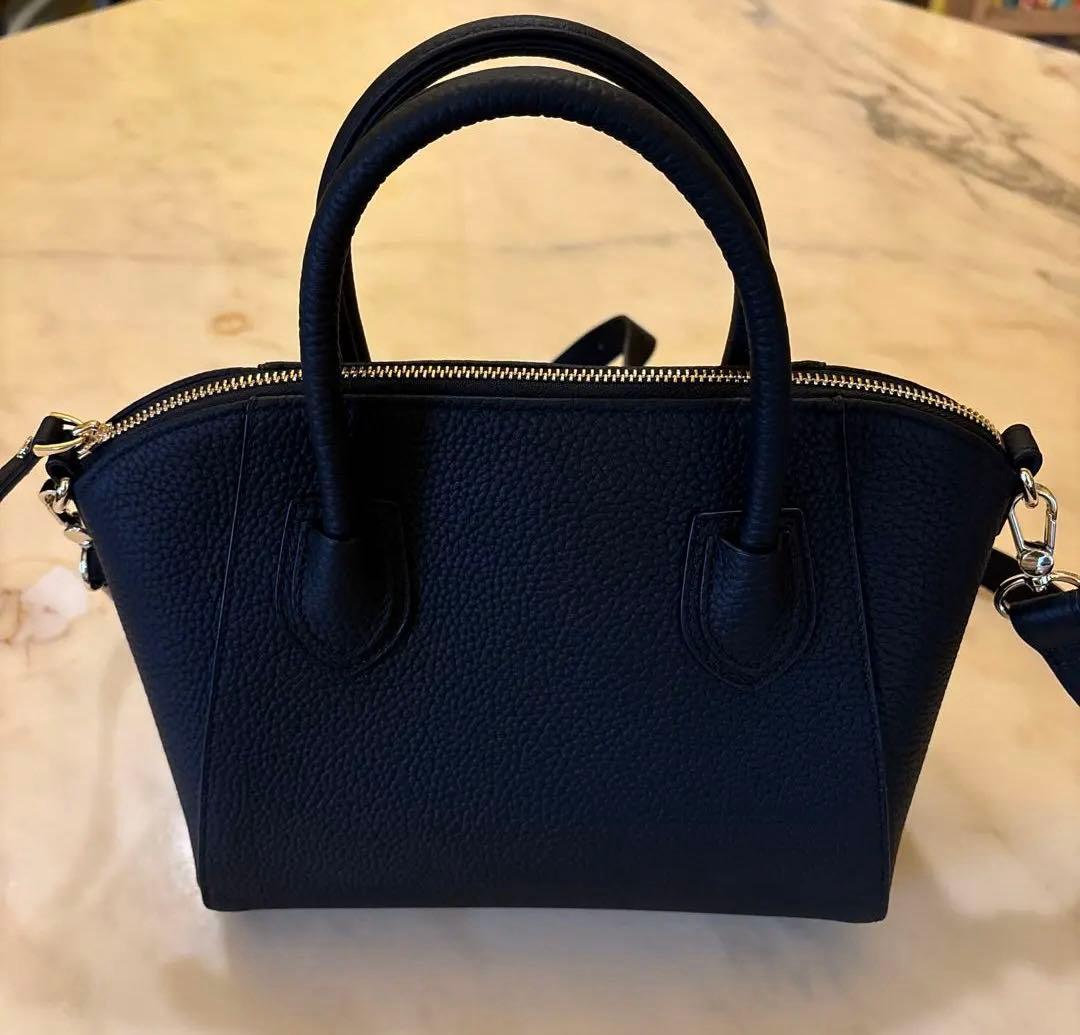 HAYNI Shiena シエナ　Mサイズ　本革　ショルダーバッグ Shiena シエナ Mサイズ【第3世代・改良版】 | HAYNI ( ヘイニ )《公式