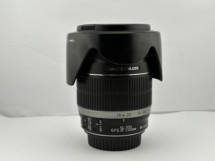 ★美品★キヤノン CANON EF-S 18-200mm F3.5-5.6 IS