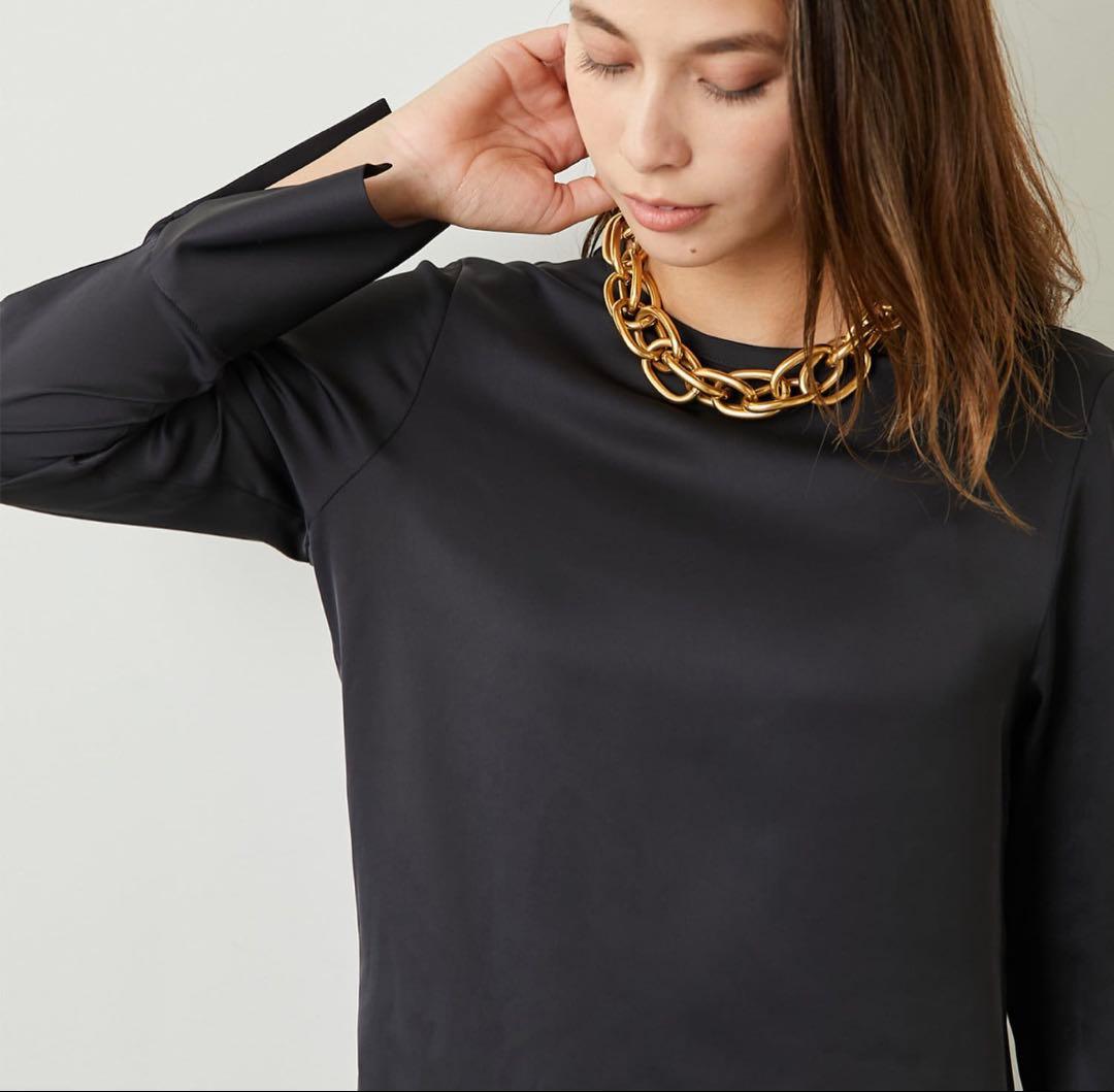 27日発送 【ウィムガゼット】サテン 長袖 ブラウス ブラック クルー