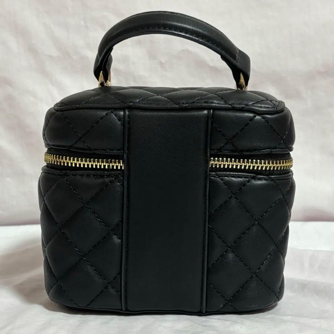 Darich ダーリッチ キルティングスクエアミニバッグ BLK ゴールド