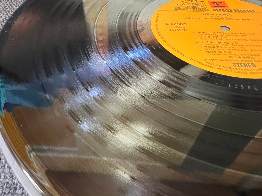 中森明菜 エトランゼ NEW AKINA 1983年 LP邦楽L-12580 - メルカリ