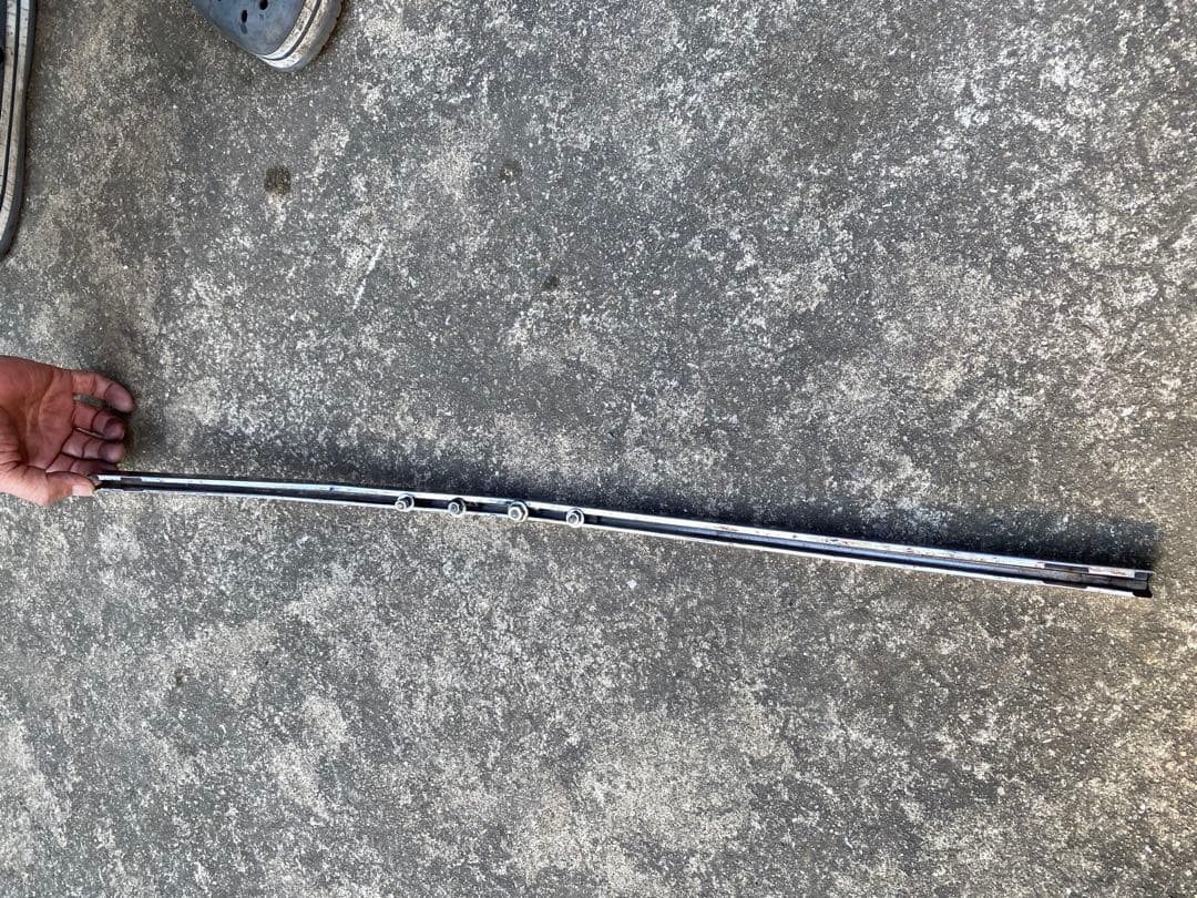 日産箱スカ 2000GT 2000GTRリアーグリルアッパーモール - メルカリ