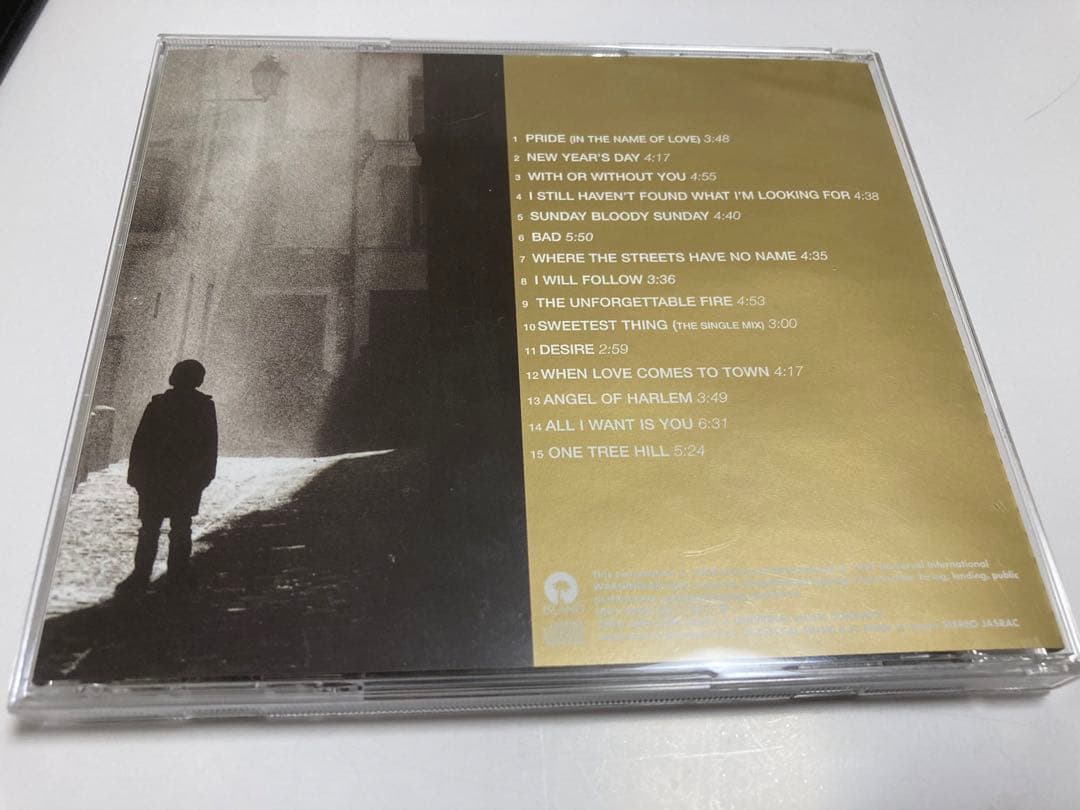 レア u2 直筆サインCD BEST bono edge Larry adam - メルカリ