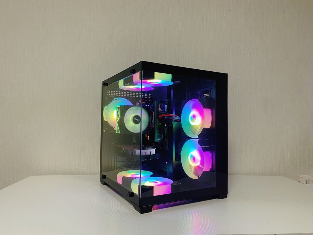 新品ケースハイスペック動画編集高性能ゲーミングPC i7 7700 ゲーミング