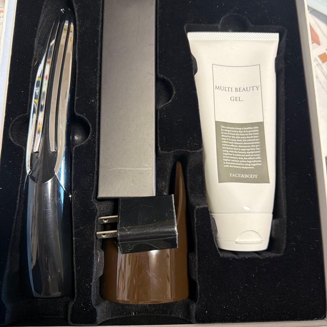 PYR KNIGHT 美顔器 セット 話題の美顔器【パイラナイト】 | 【公式】スーパー温熱整骨院｜低体温