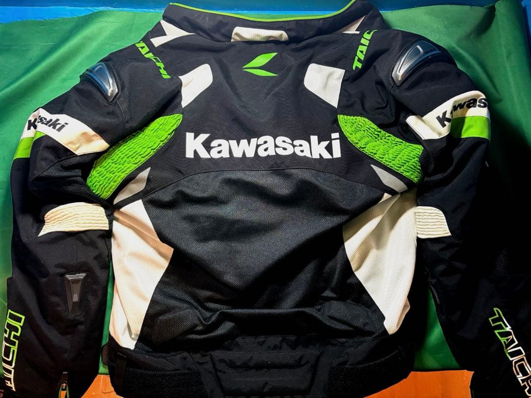 Kawasaki ライダージャケット、8耐応援グッズ シャツ2枚、帽子セット