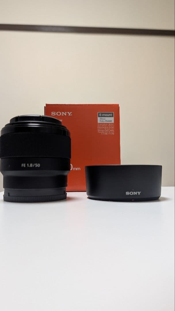 【箱付き美品】SONY FE 50mm F1.8 Amazon.com : Sony - FE 50mm F1.8 Standard Lens (SEL50F18F), Black