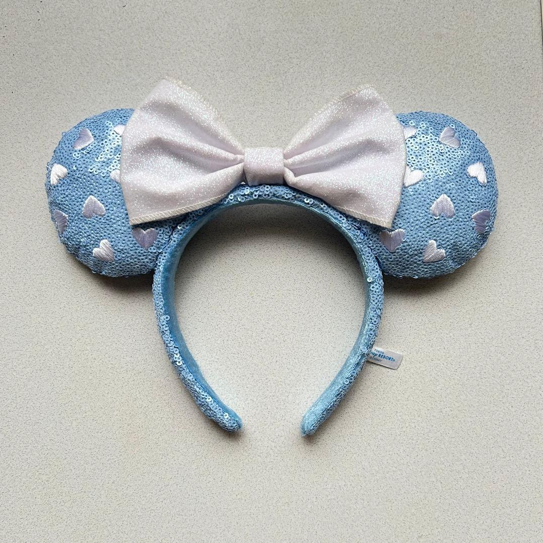 ディズニー カチューシャ 水色 スパンコール - メルカリ