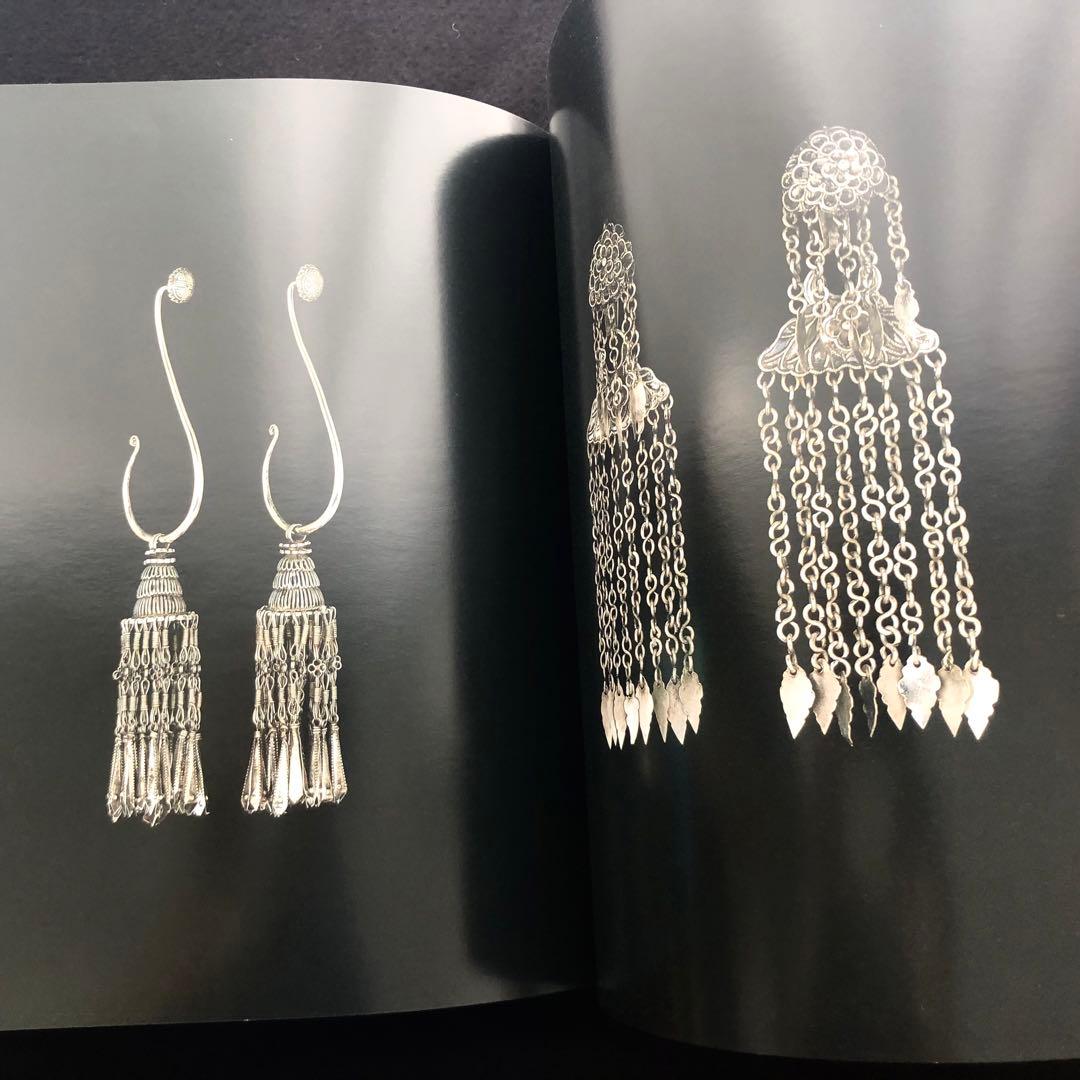 イヤリング ジェリーの世界 写真集「Orecchini etnici」Skira - メルカリ