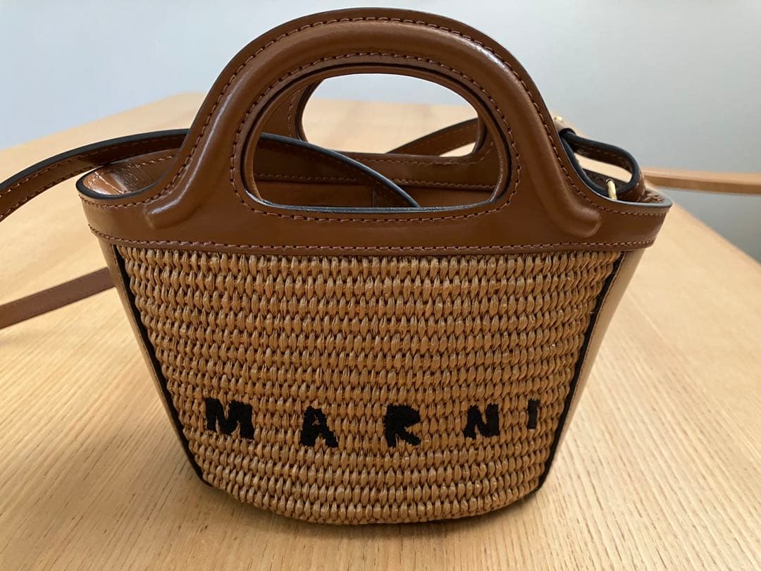 美品MARNI TROPICALIA BAG MICRO MARNI Tropicalia micro leather and embroidered faux raffia tote