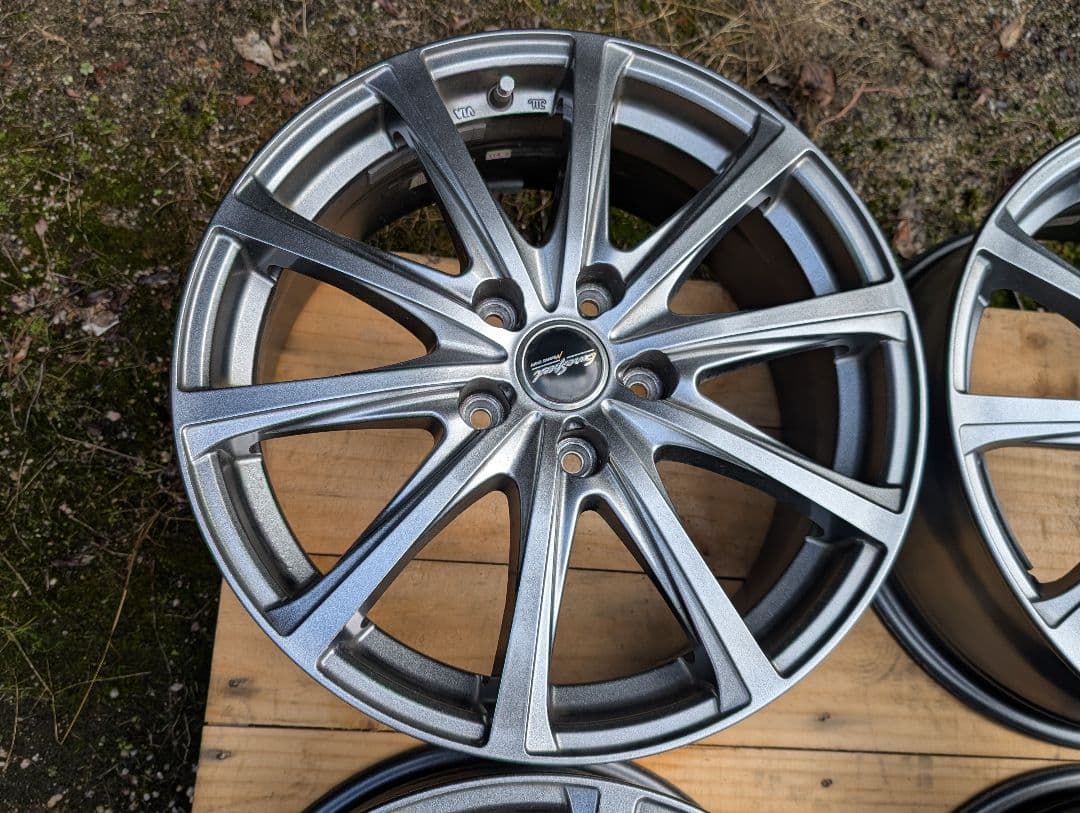 マナレイスポーツ　ユーロスピード　17インチ　7.0J　114.3　5穴　4本