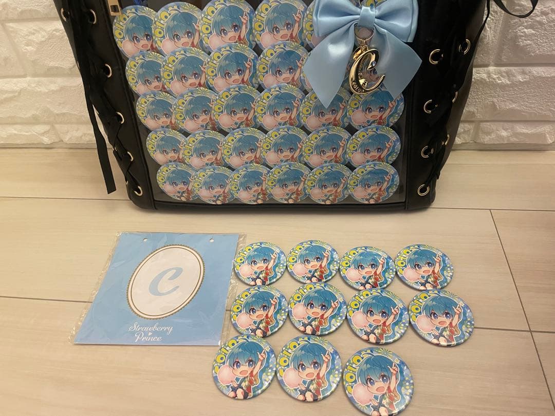 ころんくん 2020 Summer デフォ 痛バッグA4 缶バッジ41個 - メルカリ