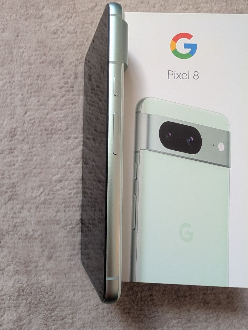 Google Pixel 8 Mint 純正ケース付き - メルカリ