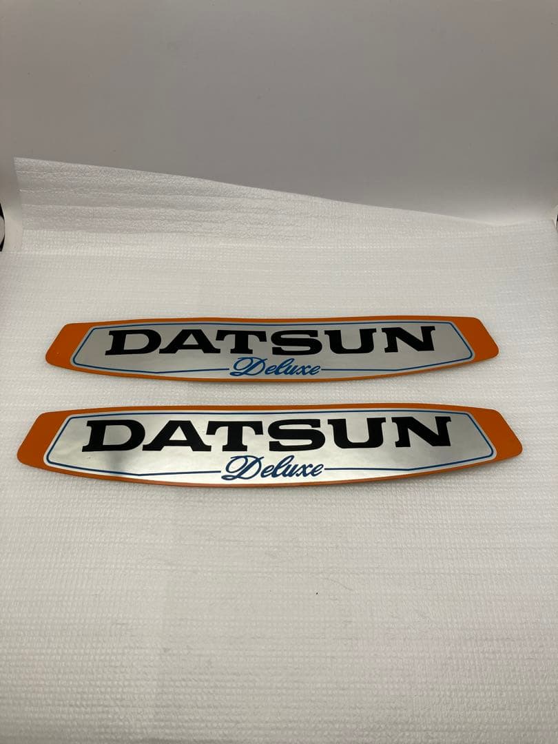 日産 ロゴエンブレム DATSUN Deluxe ステッカー 2枚セット 旧車 - メルカリ