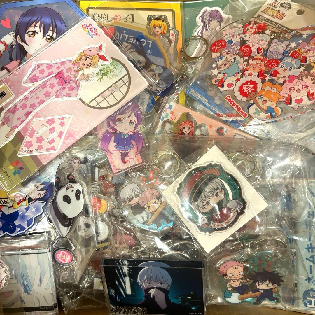 鬼滅の刃 ワンピース ラブライブ！アニメグッズ まとめ売り 大量 1500