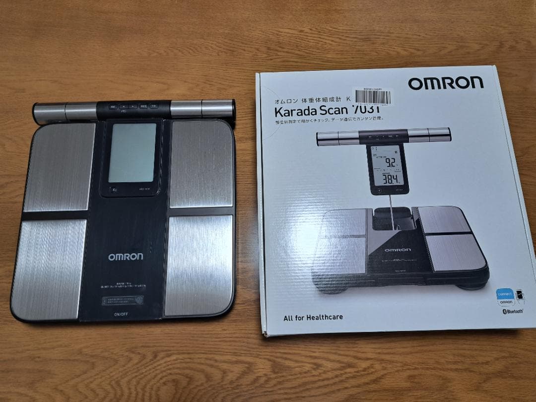 オムロン 体重 体組成計 カラダスキャン ブラック KRD-703T Amazon | オムロン 体重 体組成計 カラダスキャン ブラック KRD-703T