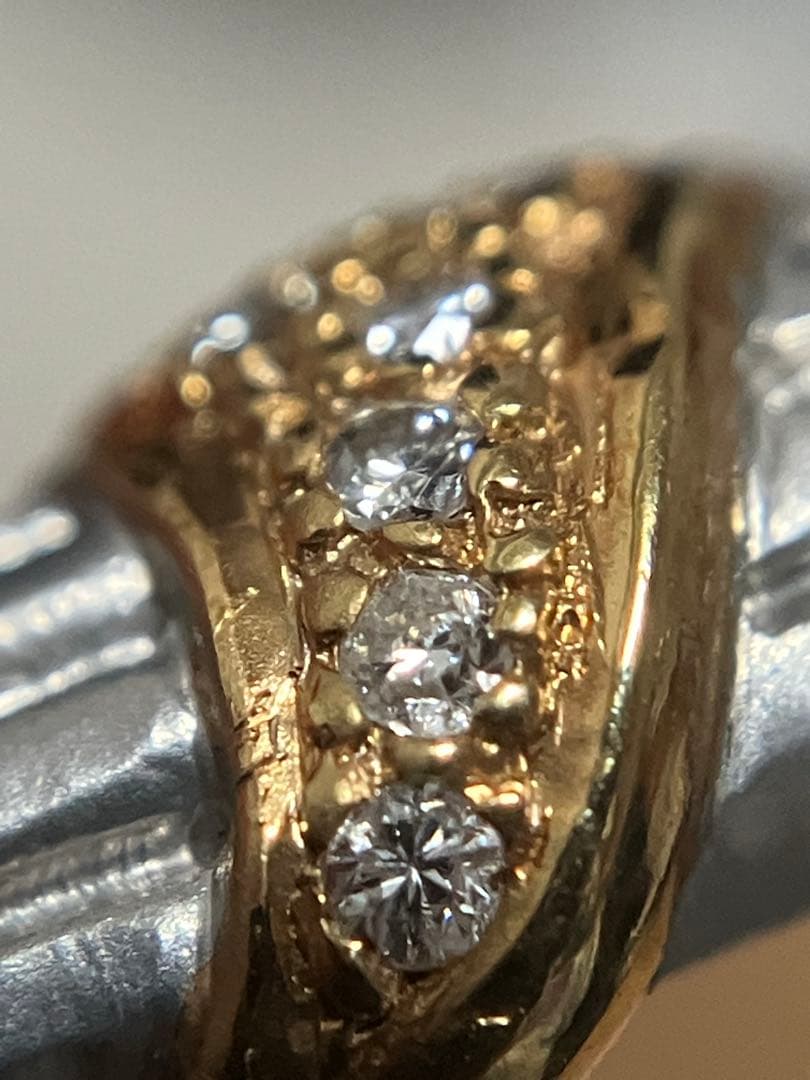 ブローチ 刻印750 石付き 3.56g