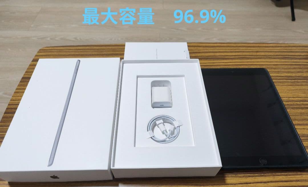 Apple iPad第9世代 Wi-Fiモデル 64GB　ケース、フィルム付 Amazon.co.jp: 【整備済み品】 Apple iPad (第9世代) Wi-Fi +