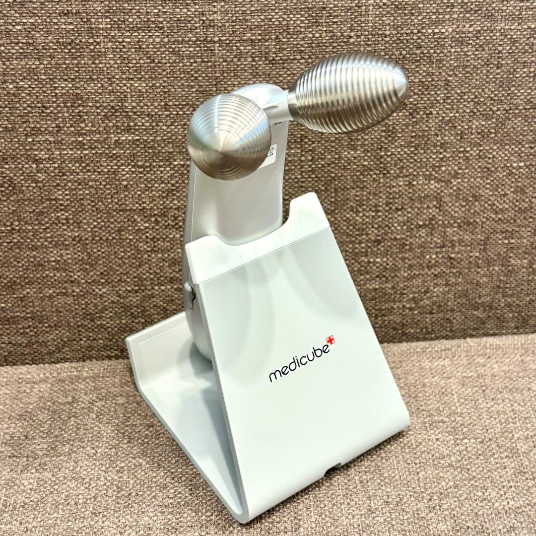 medicube メディキューブ AGE-R EMS ダーマショットスタンド付きの通販