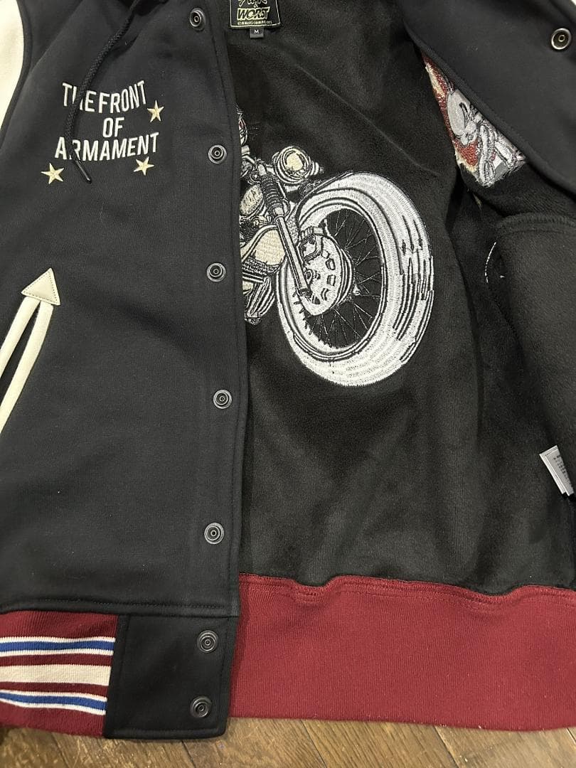 クローズ×WORST デスラビット 刺繍 ボンディングスタジャン フード M