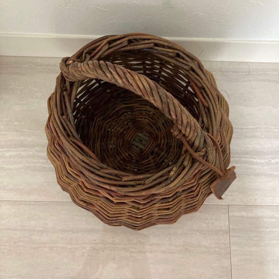 白澤貴子さん　愛用　かごバッグ　YVES ANDRIEUX バスケット