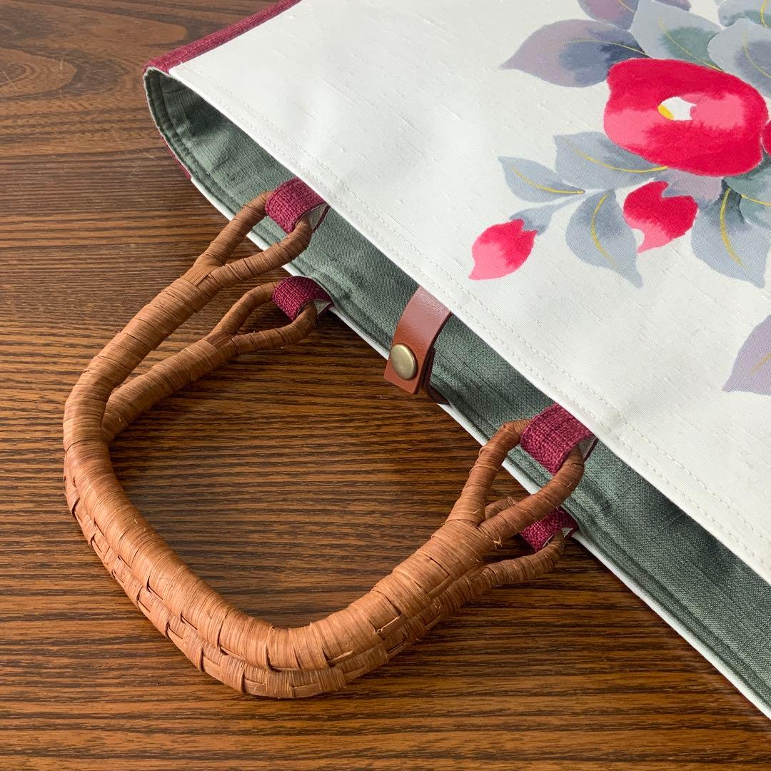 紬帯 赤い椿のお花 リメイク 山葡萄ハンドルバッグ