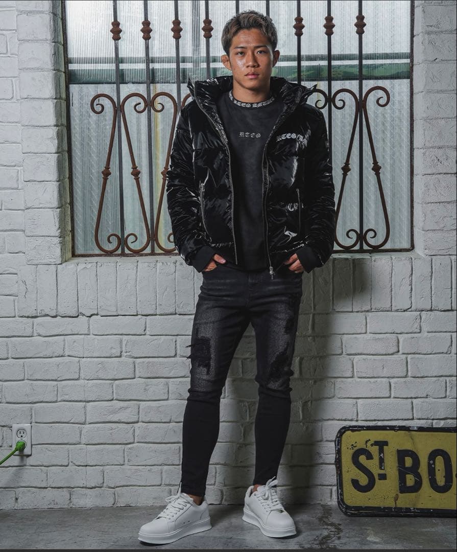 新品、未使用‼️完売品‼️アダムスジャグラー新作ダウン - メルカリ