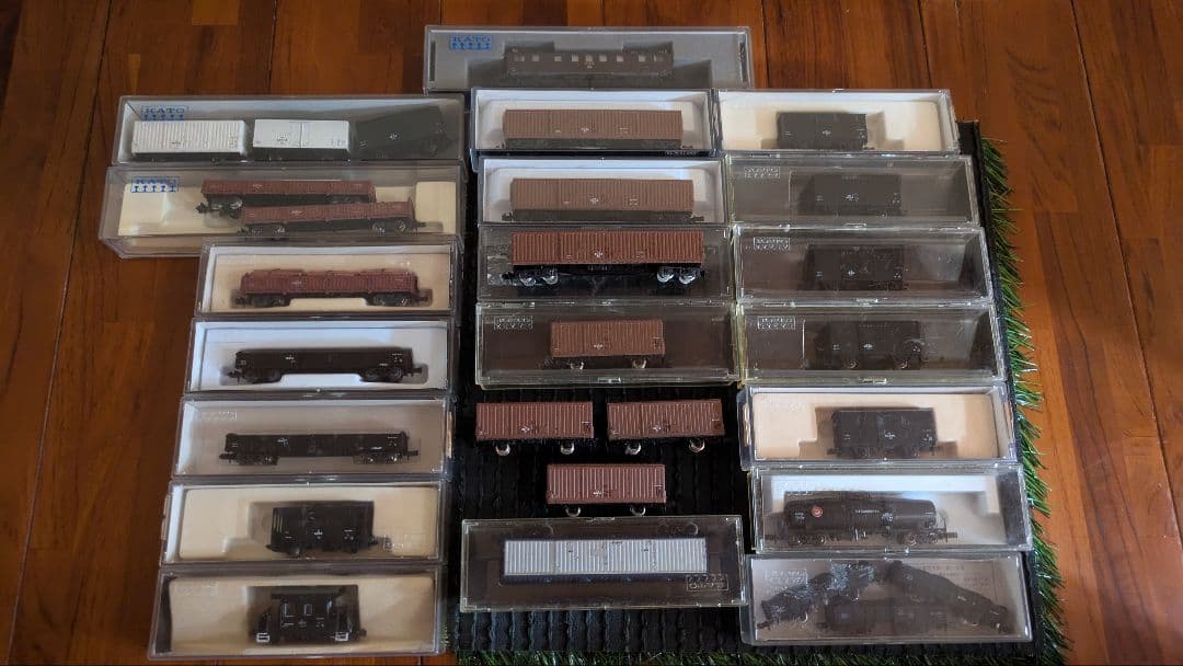 KATO EF15と貨車各種28両セット KATO】旧型電機EF15（標準型）で貨物列車を楽しむ – 鉄道模型部