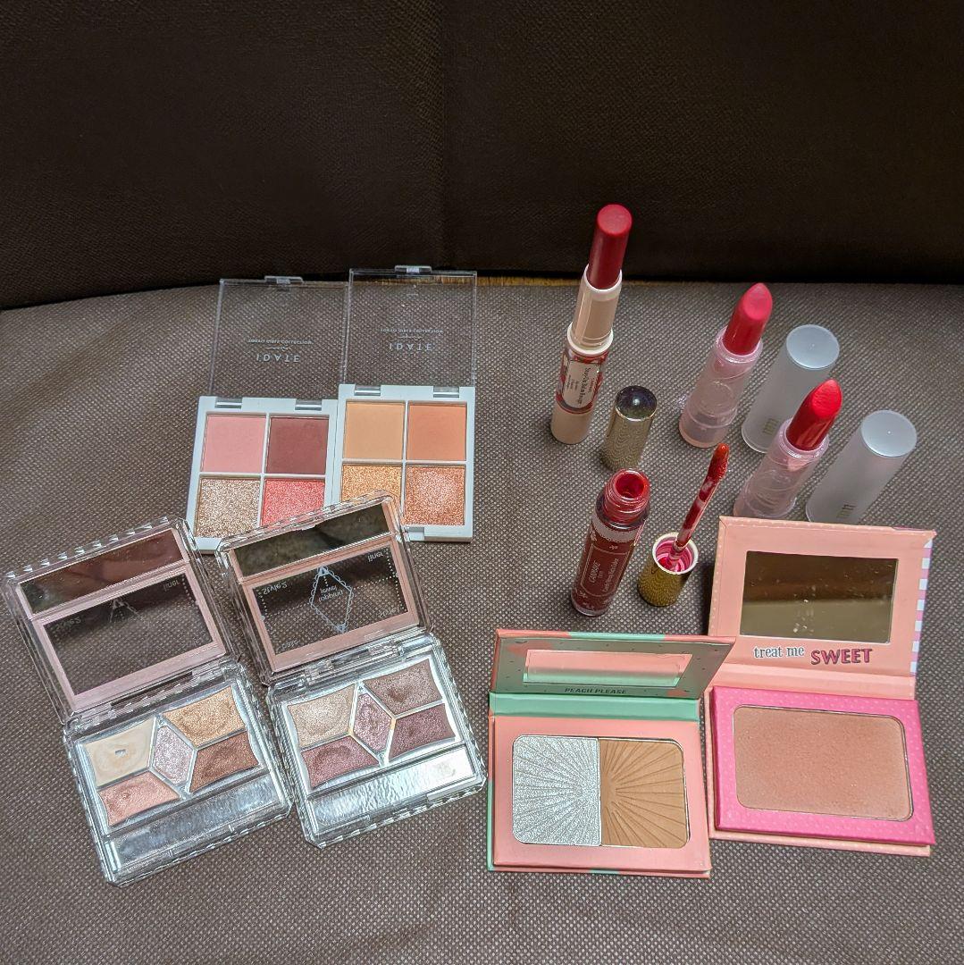 中古品アイシャドウパレット リップ チーク10点セット - メルカリ