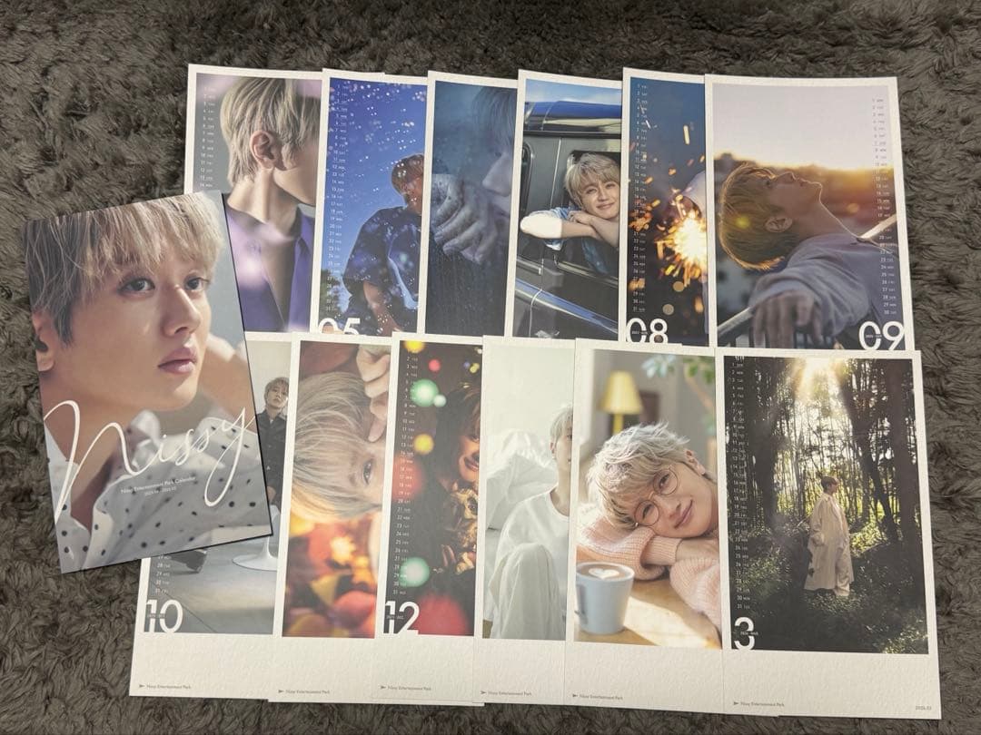 Nissy 卓上カレンダー 2025年 - メルカリ