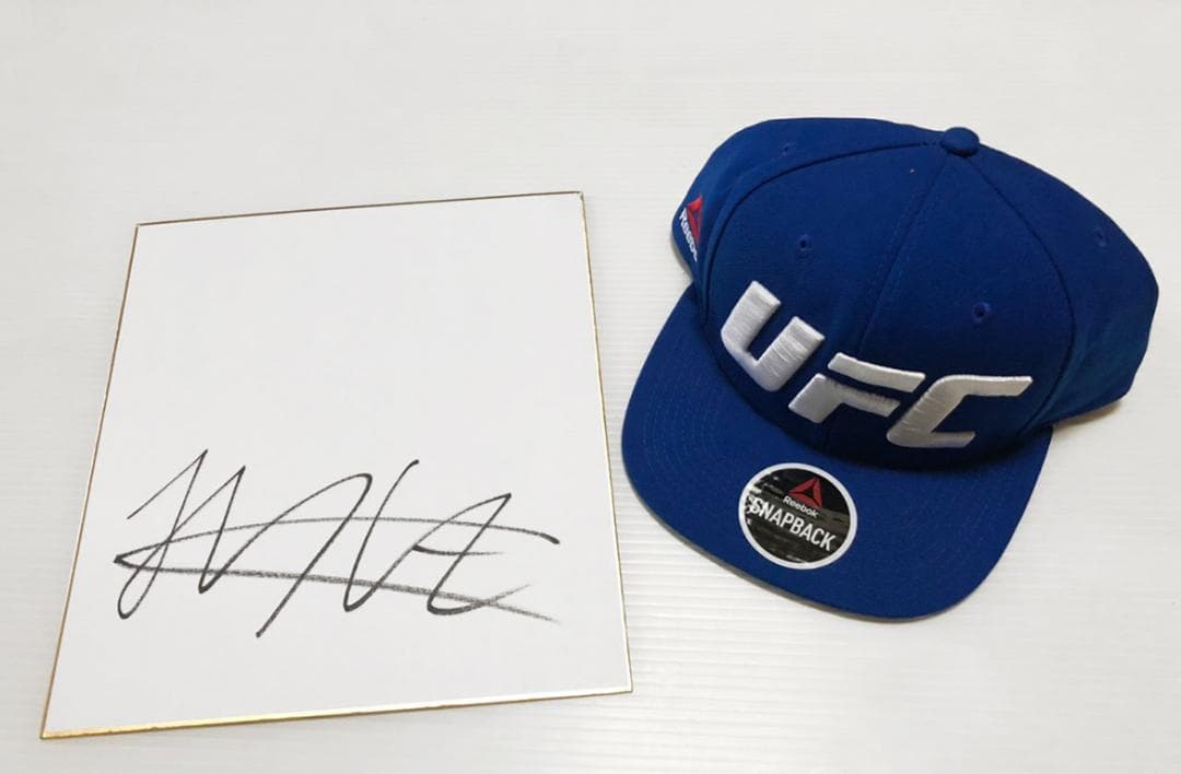 専用 UFC 世界級王者 ハビブ ヌルマゴメドフ 直筆サイン 色紙 キャップ