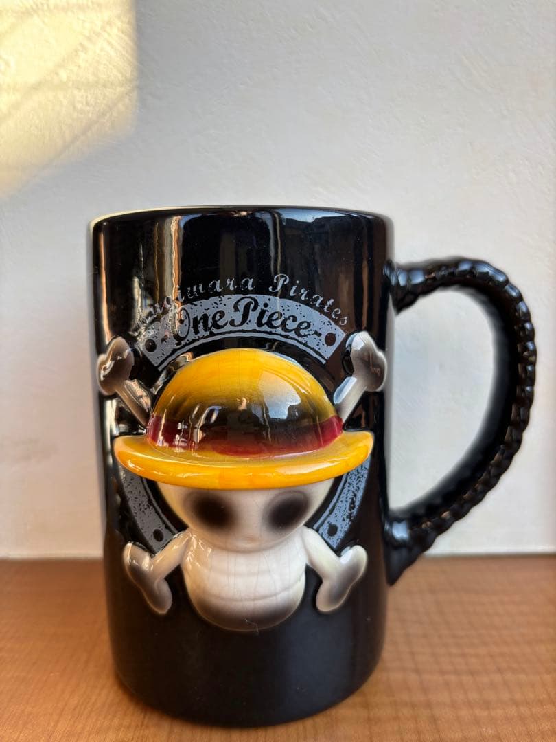 ワンピース] マグカップ 麦わら海賊団海賊旗 - メルカリ