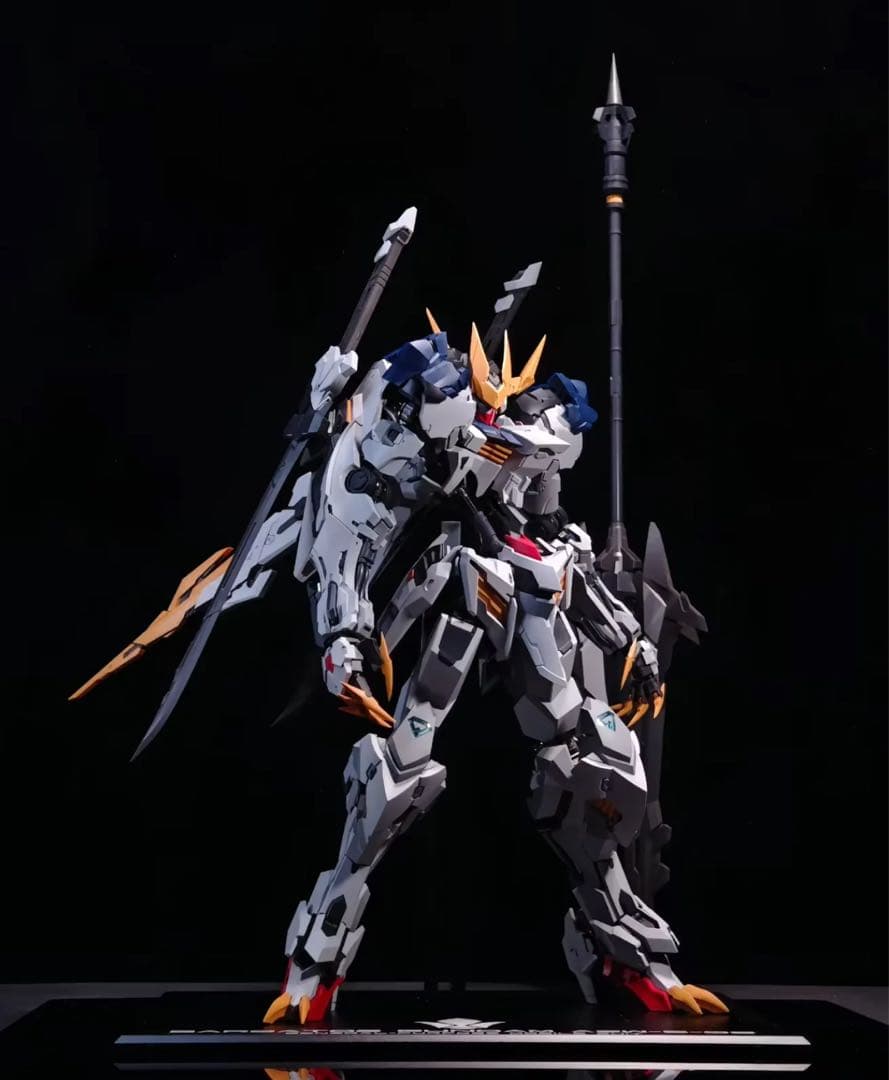 希少新品 合金フレーム MG級 1/100 ガンダムバルバトスルプスレクス 狼