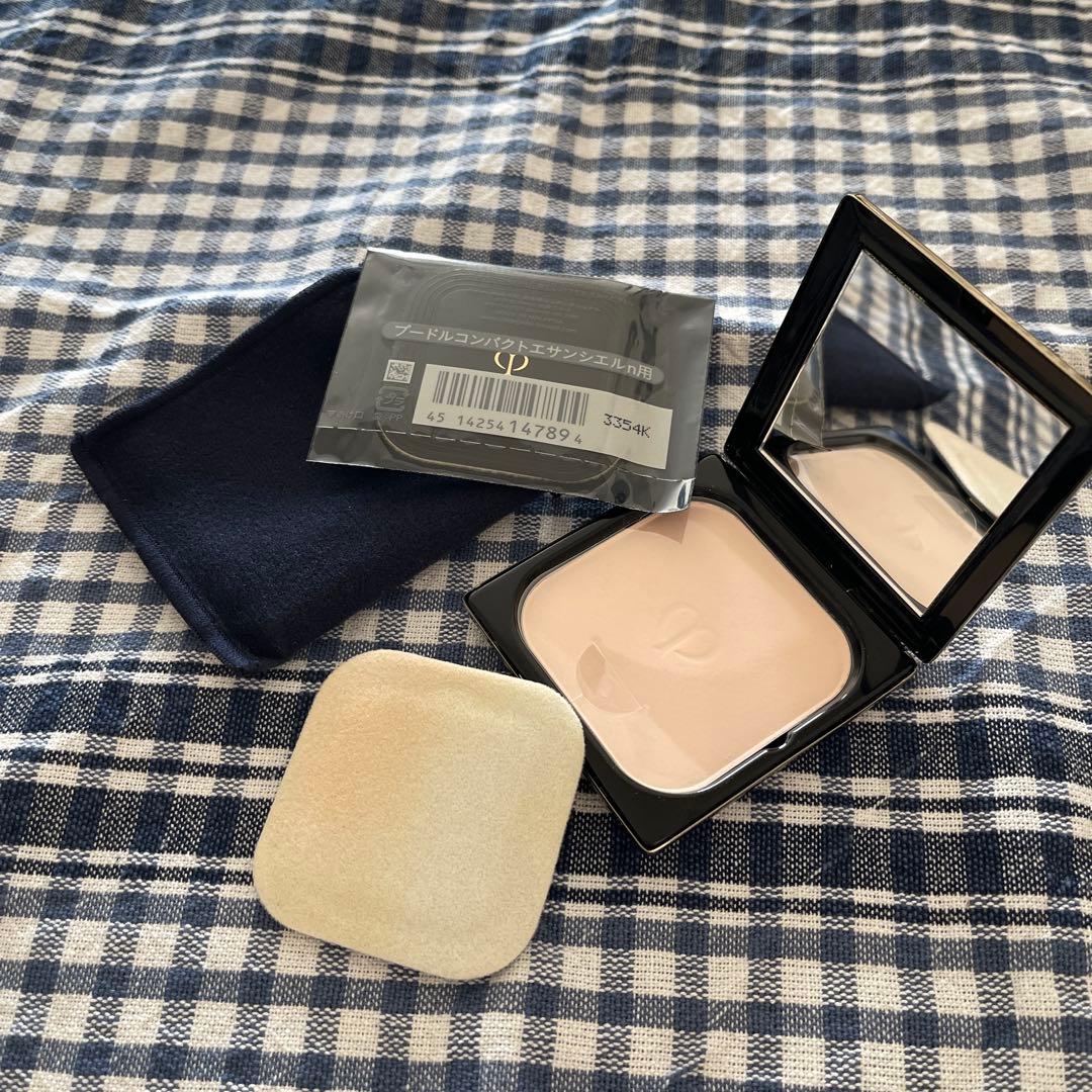 クレドポー プードルコンパクト エサンシエル n - メルカリ