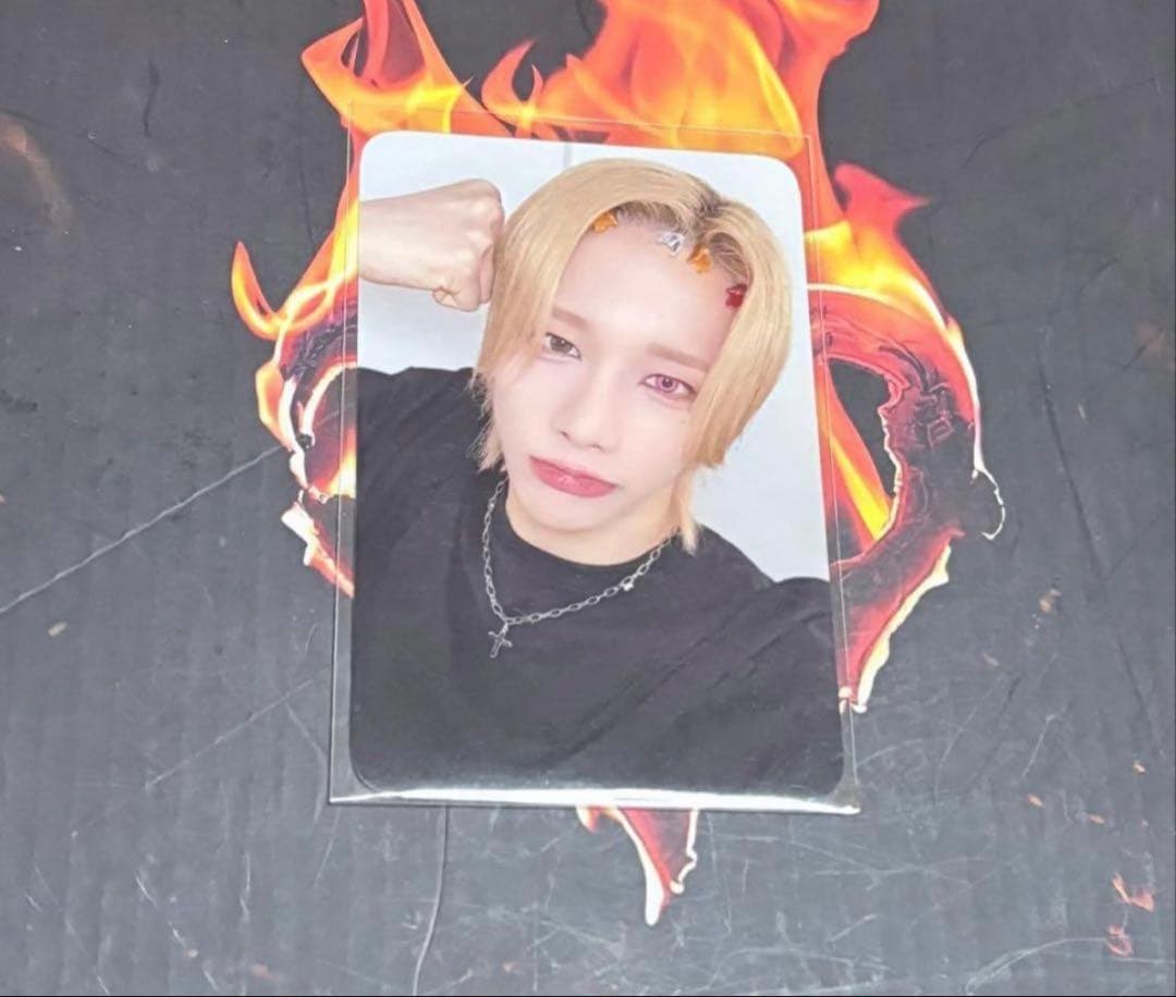 出回り無し XLOV EVERLINE ルイ トレカ 미공개 포토카드 - メルカリ