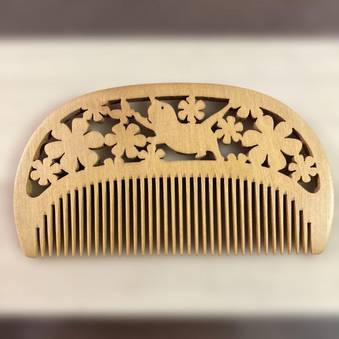 最終価格《定価¥39,500》 つげ櫛 透かし彫り　猫 紅珊瑚　さつまつげ