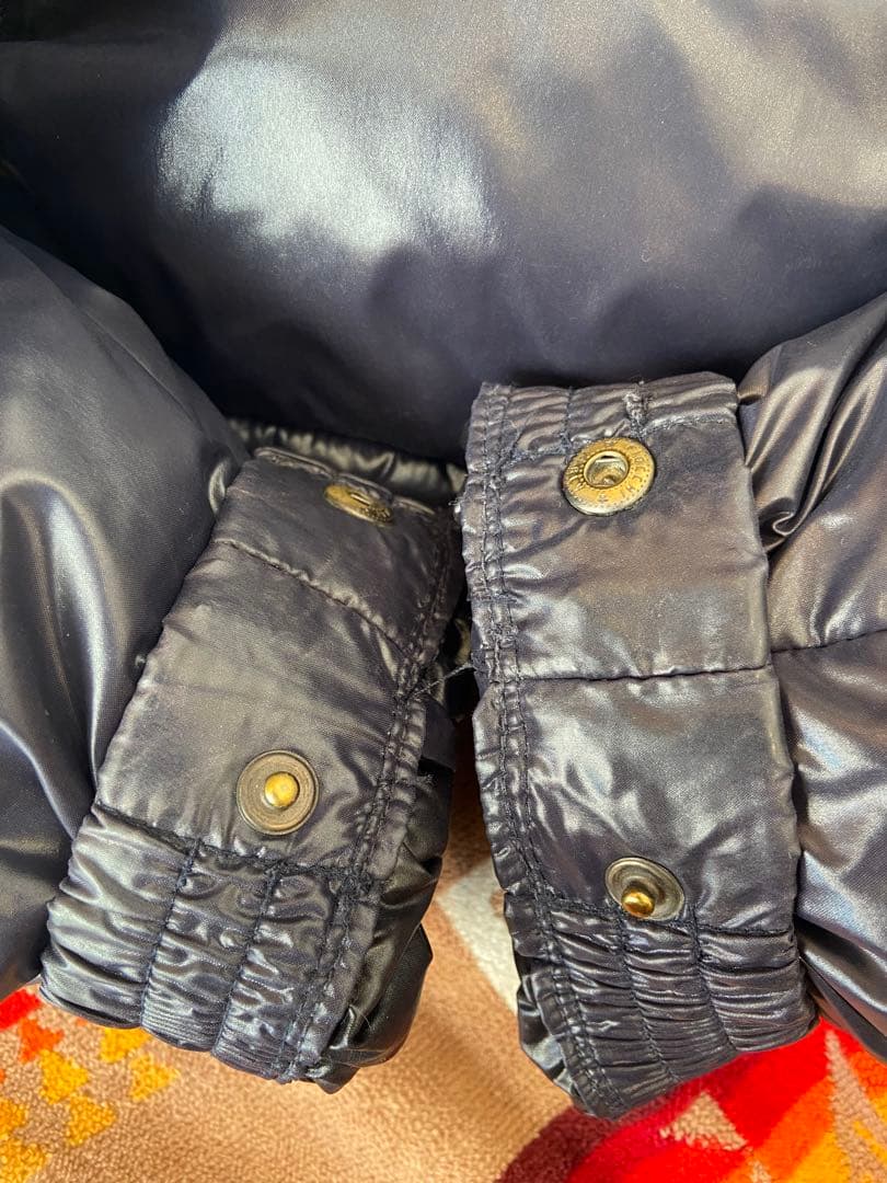 ☆1月中限定値引き モンクレール エベレスト 廃盤 ビッグロゴ ネイビー