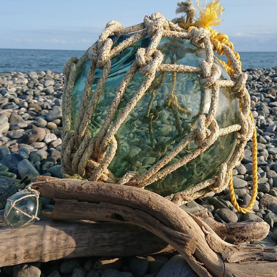 ガラス玉 大玉 巨大 36cm 浮き玉 気泡を含んだガラスの浮き玉 DC6136 在庫52個 – 古福庵 [ KOFUKUAN