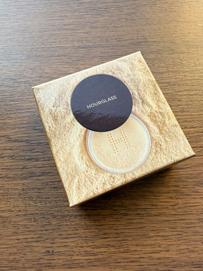 HOURGLASS Veil トランスルーセント セッティングパウダー
