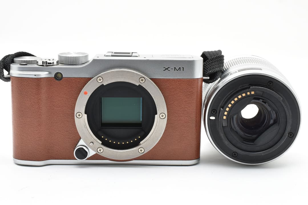美品 Fujifilm X-M1 + 16-50mm F3.5-5.6 OIS