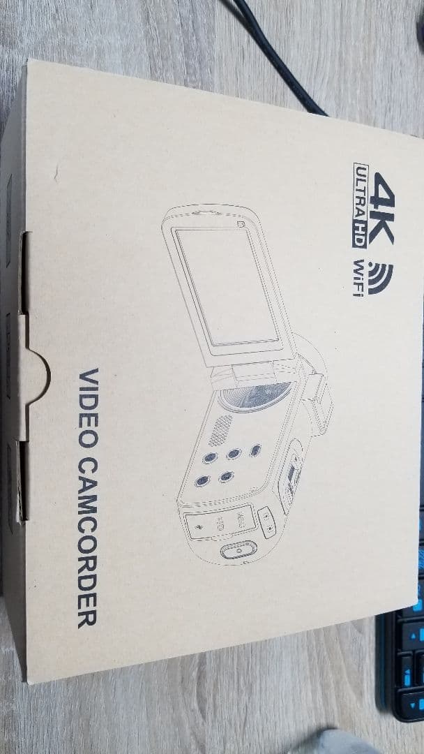 4Kビデオカメラ　動作確認済 Amazon | ビデオカメラ 4K 64MP 18x デジタル ズーム ビデオ カメラ、4