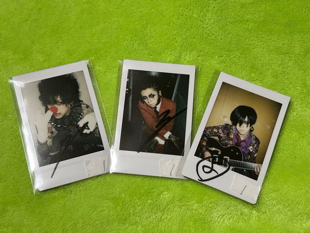 DADAROMA チェキ よしあつ ① - メルカリ