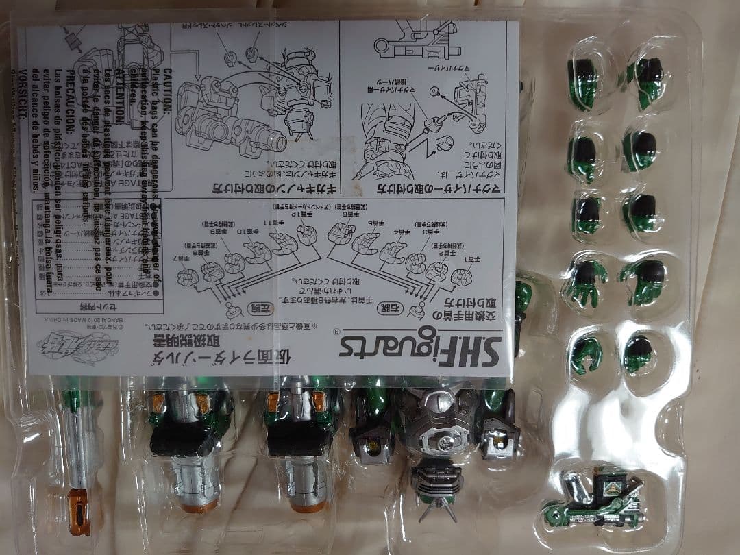 S.H.Figuarts 仮面ライダーゾルダ & 仮面ライダーナイト