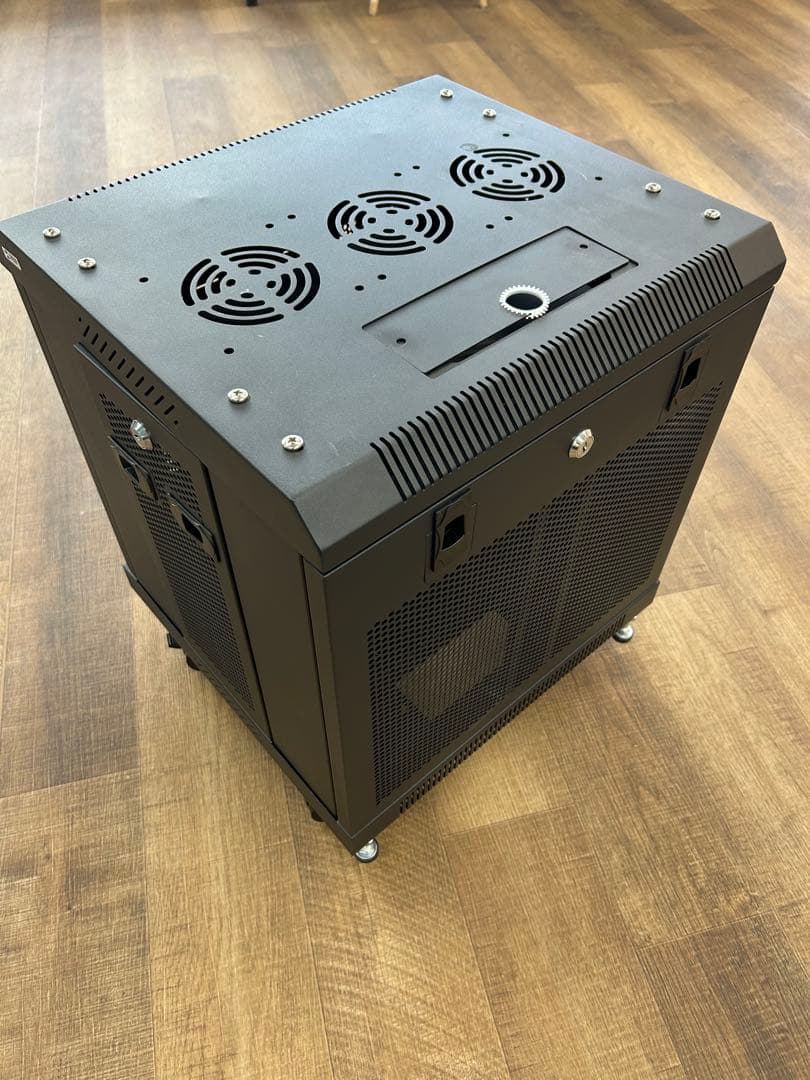 サンワサプライ マルチ収納ラック 鍵付き H550 CP-SVCMULT4 マルチ収納ラック(メッシュパネル・鍵付き・H550) サンワサプライ CP