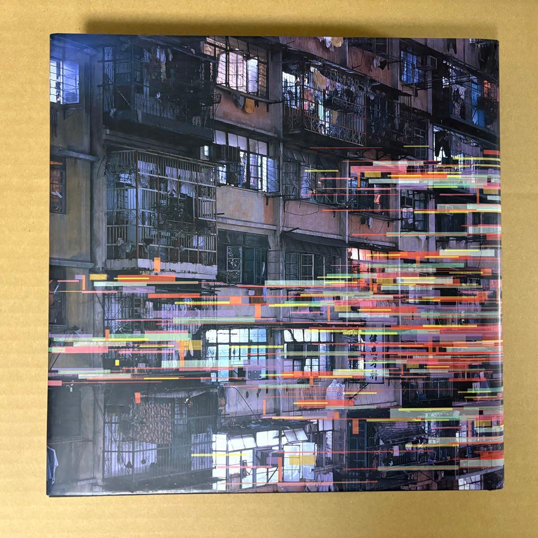 洋書】City of Darkness: Revisited 九龍城砦 写真集 - メルカリ