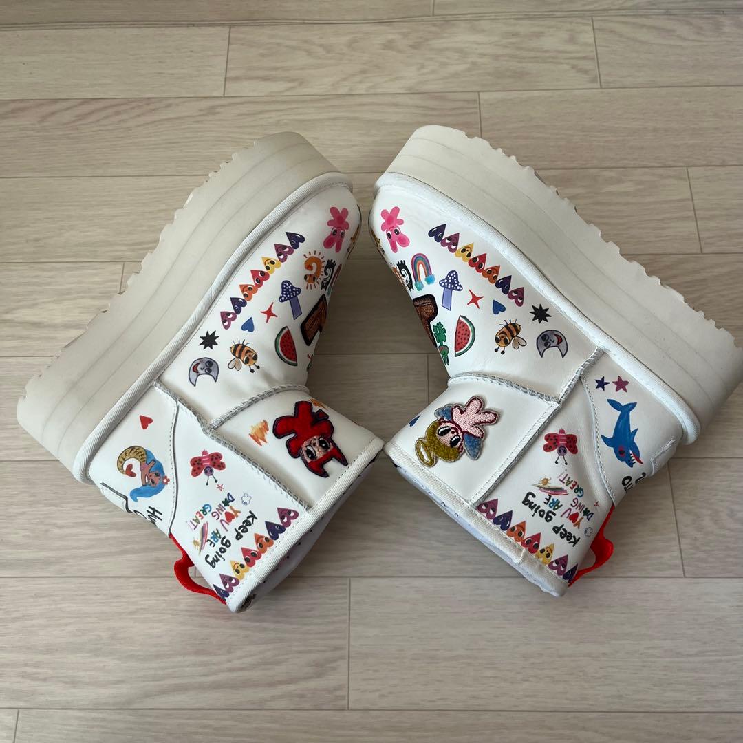 未使用品】UGG クラシック プラットフォーム ポップ スケッチ ブーツ