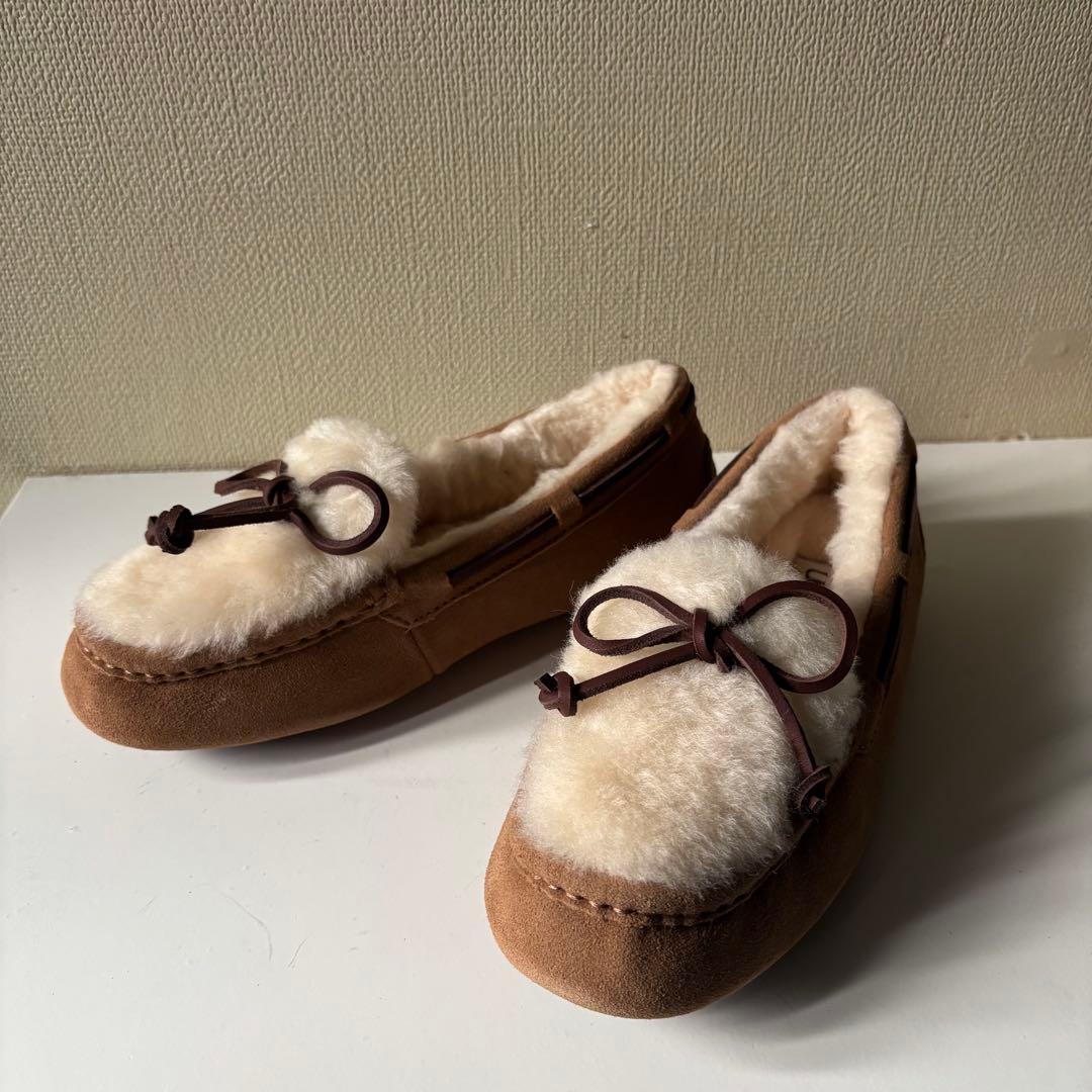 未使用級⭐︎UGG アグ モカシン ファー シープスキン スリッポン 23.0 楽天市場】最終処分 UGG モカシン レディース アグ 通販 スリッポン