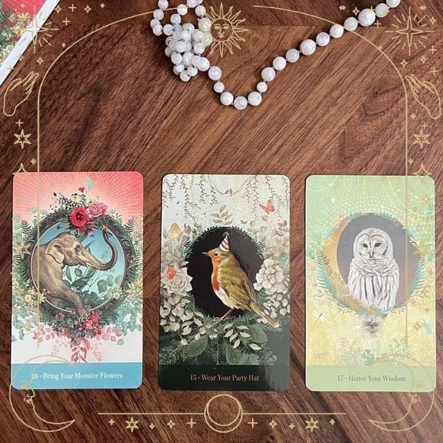 ☆正規品オラクルカード☆金縁✨柔らかな癒しの世界✨優しいタッチの