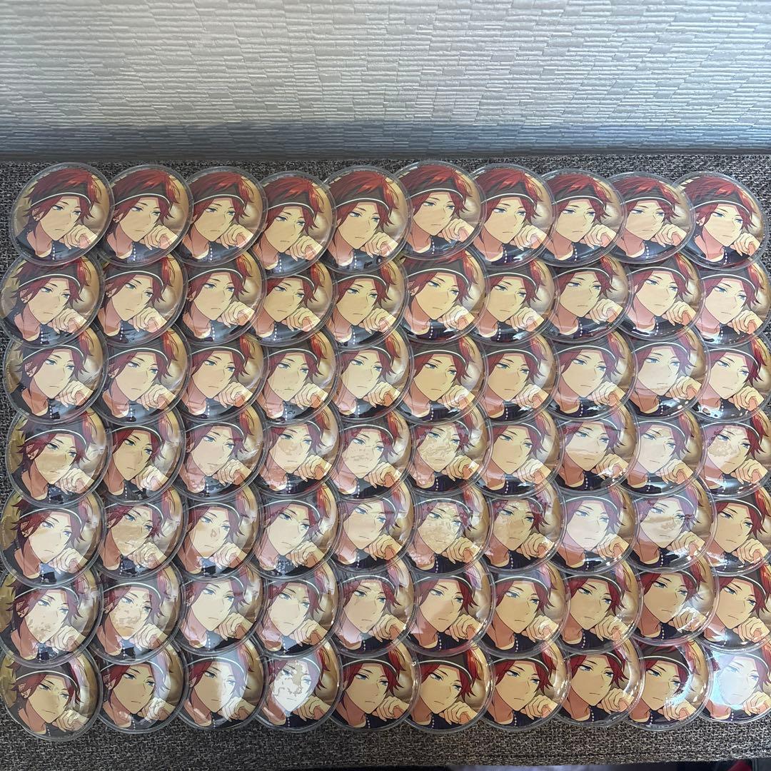 痛バッグ A3 あんスタ 天城燐音 缶バッジ 70個 サインシール 金 - メルカリ