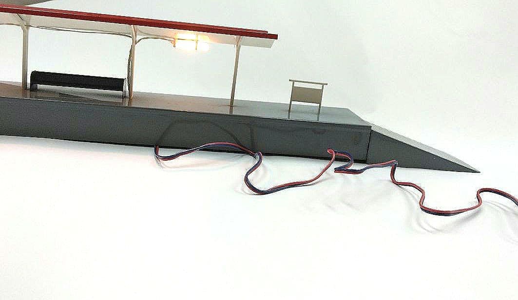 エンドウ 駅ホームNo.1 鉄道模型情景 照明付き HOゲージ 元箱付 希少品